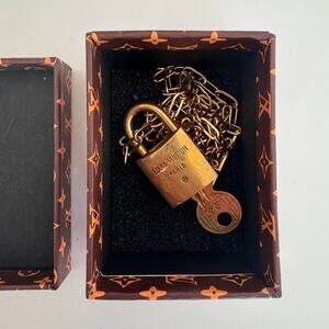 Louis Vuitton LV #223 Padlock Lock and Key with Unbranded Chain RARE 200 Series
